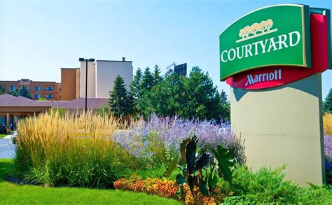 Courtyard Chicago O'Hare — Where To Stay .